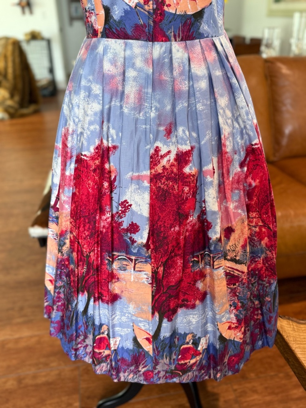 š Retrospecād Elizabeth in Gay Pari Retro Spring Summer Dress - Picture 8 of 13